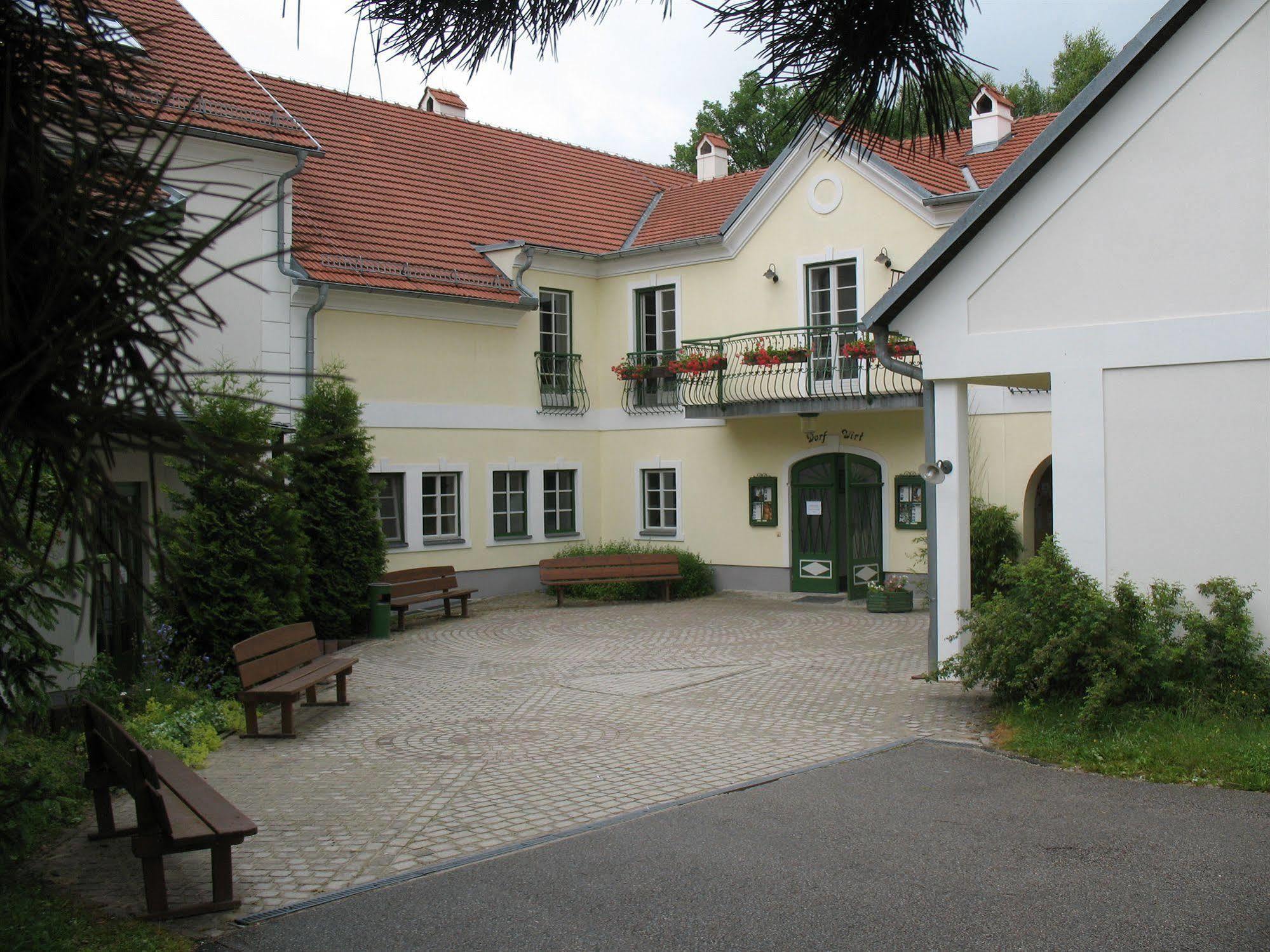 Hotel Theater- Und Feriendorf Koenigsleitn Gmbh Litschau Exteriér fotografie